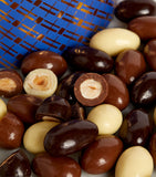 Mixed Chocolate Almonds (600g)